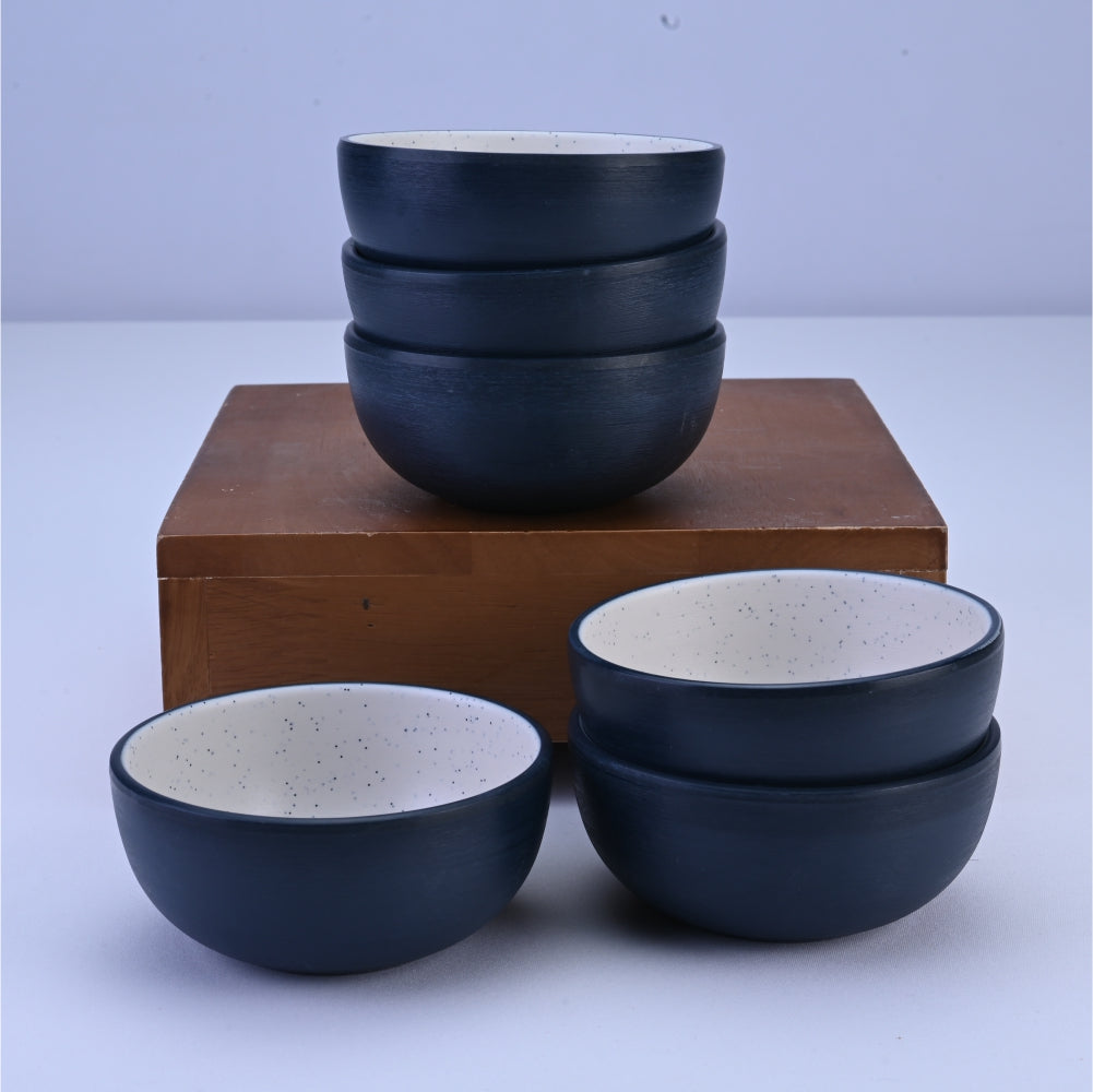 18 pc Dinner Set 2 Tone - Navy and Dot Cream