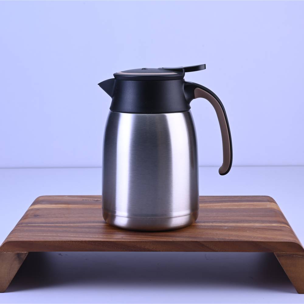 Penguin Vacuum Jug 1600 ml