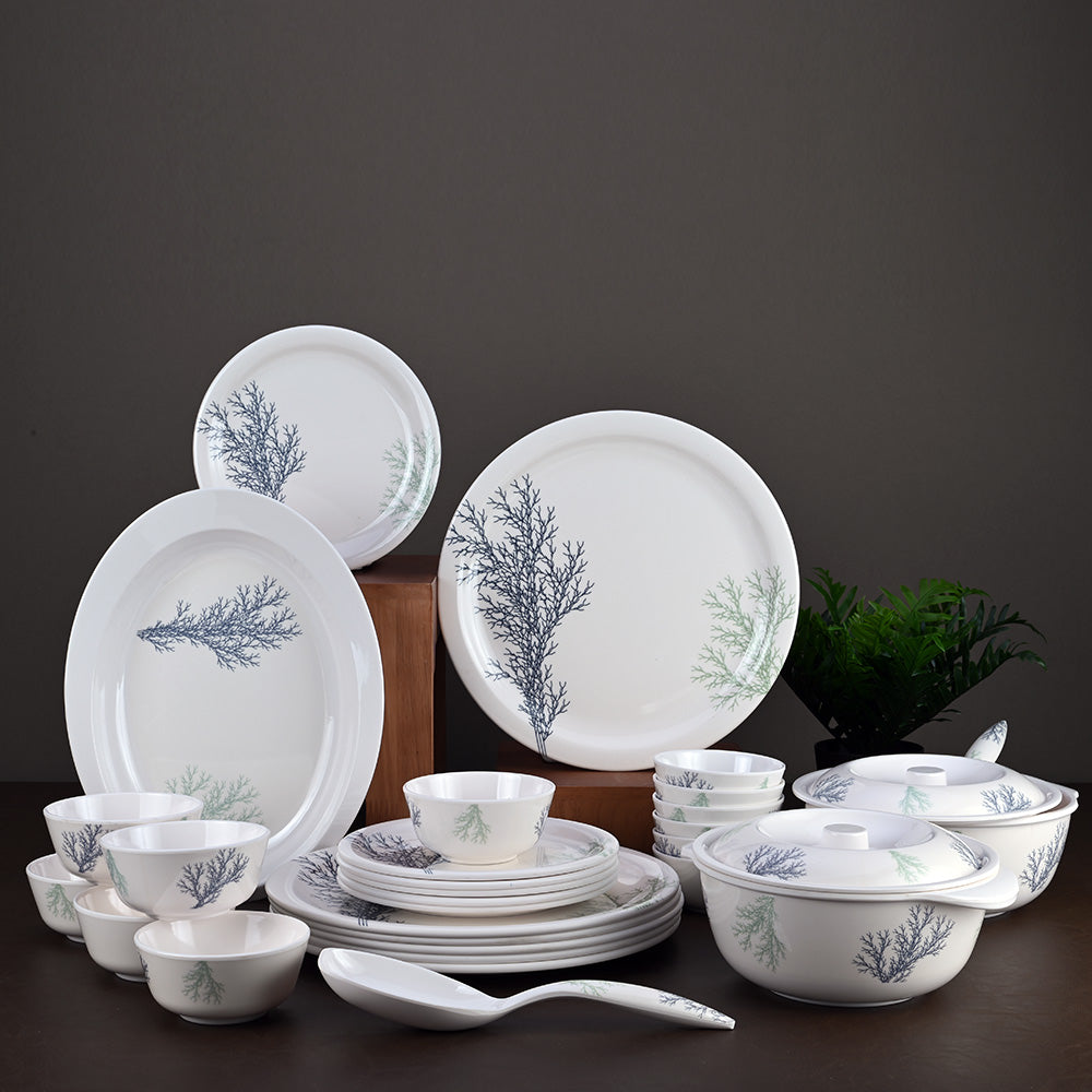 31pc Dinner Set: Winter Forest