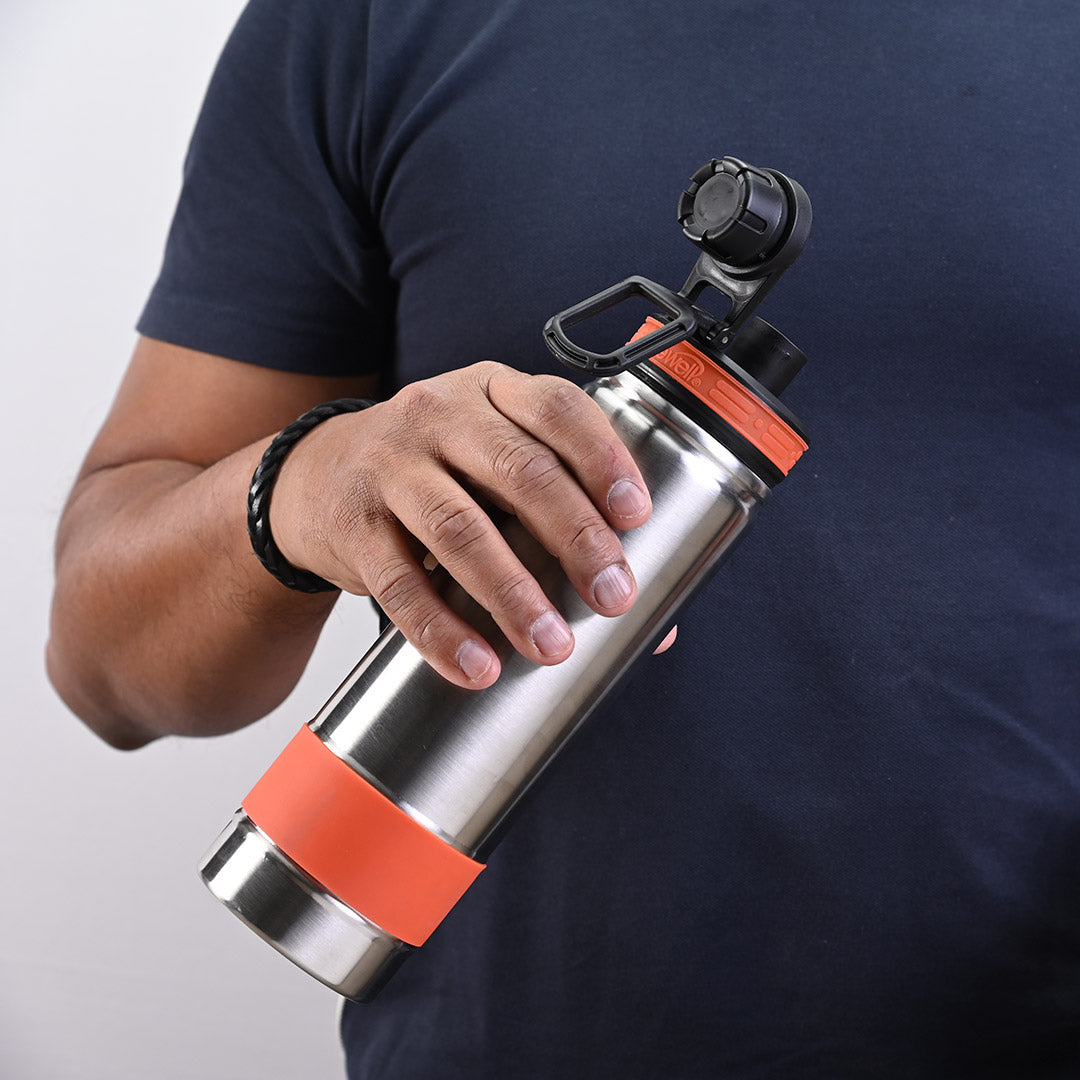 Thunder SS Vacuum Bottle 725 ml