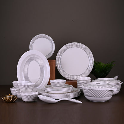 31pc Dinner Set: Checkers
