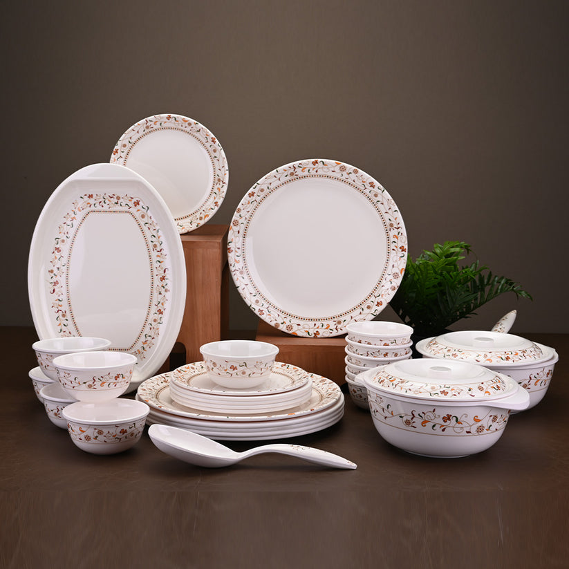 31 Piece Filigree Dinner Set by Servewell